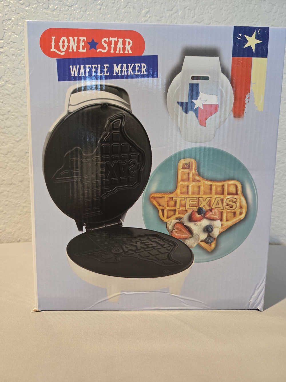 Lone Star Texas Waffle Maker - Cream and Black